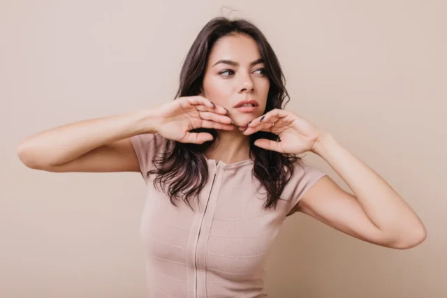 Complete Guide to Face Yoga for Chubby Cheeks: Exercises for Fuller or Slimmer Cheeks Face yoga exercises for chubby cheeks to lift and tone facial muscles